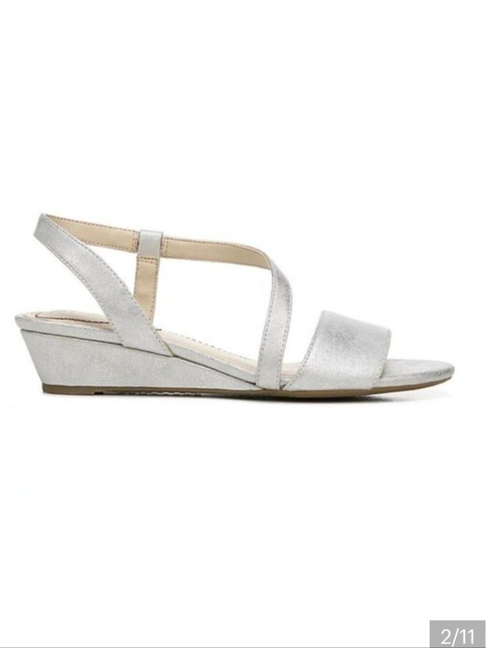 Lifestride Womens Size 8W Wide Yasmine Strappy Wedge Sandals Silver Faux Leather
